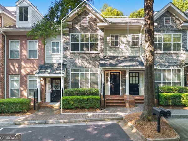 1115 Glenridge Place Sandy Springs