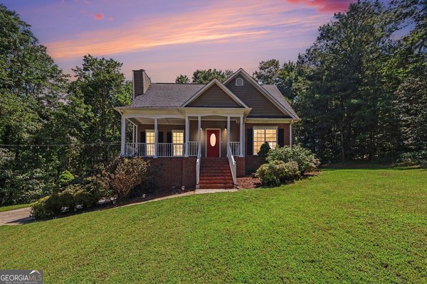 5142 Spring Glen Court Douglasville