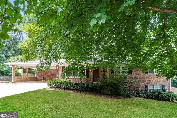 3528 Greenway Drive Marietta