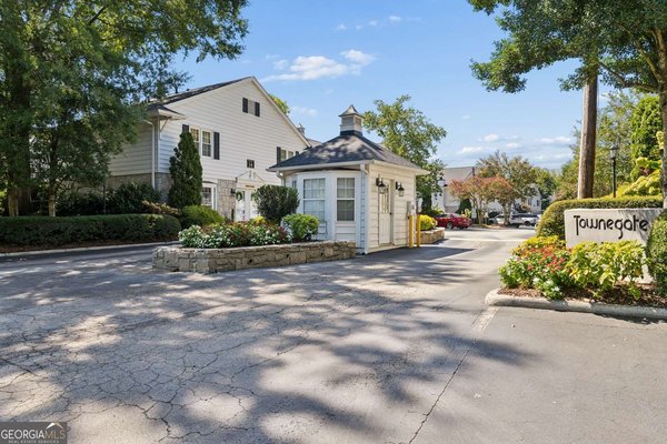 136 Peachtree Memorial Drive Atlanta