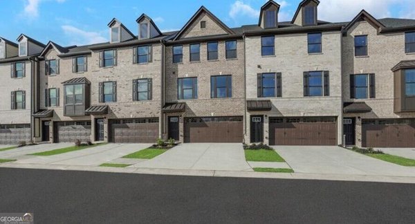 1090 Crimson Drive, Lawrenceville