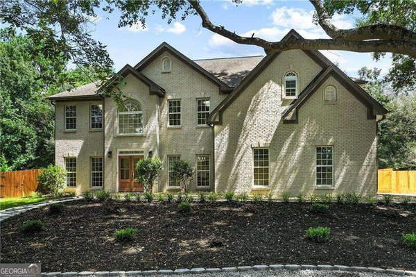 4049 Due West Road, Marietta