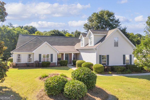 123 Berry Hill Lane, Hoschton