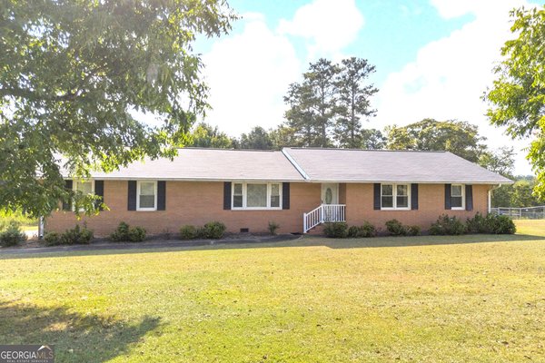1229 Crestview Dr, Elberton