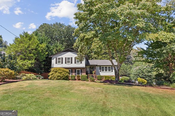 229 Coeur Place, Lilburn