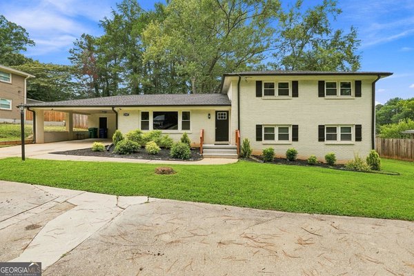 3187 Clifton Church Road, Atlanta