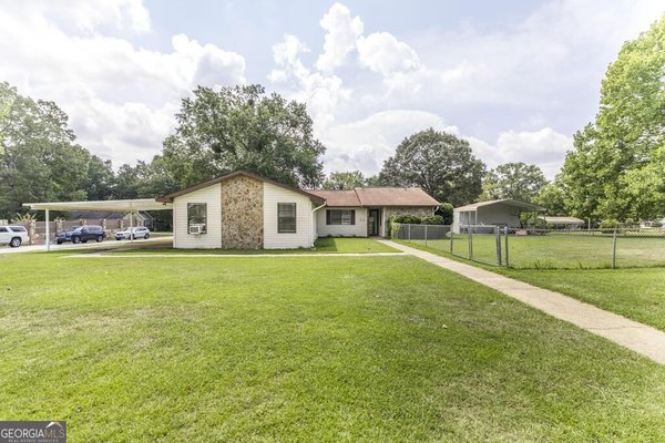 211 Hickory, Centerville