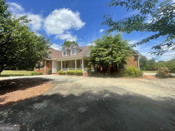 1545 Sam Bell Road, Clarkesville
