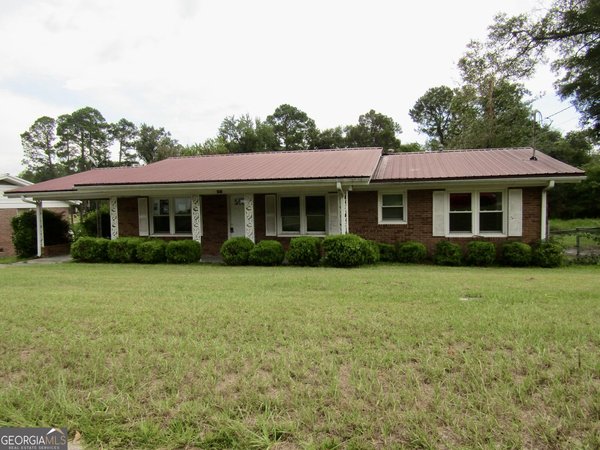 5540 Bacon Avenue Eastman