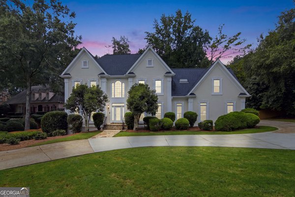 2211 Brooke Farm Trail, Atlanta