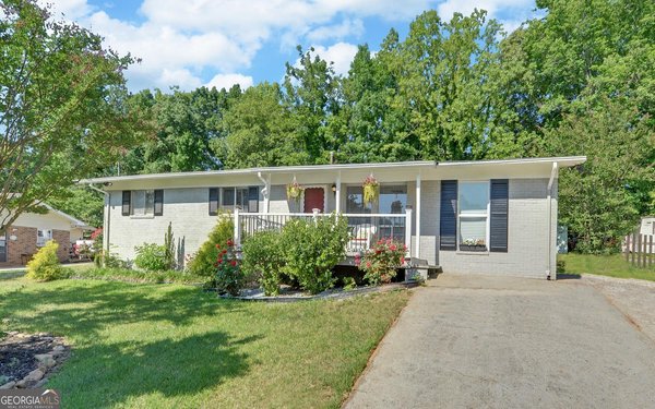102 Cherry Street, Toccoa