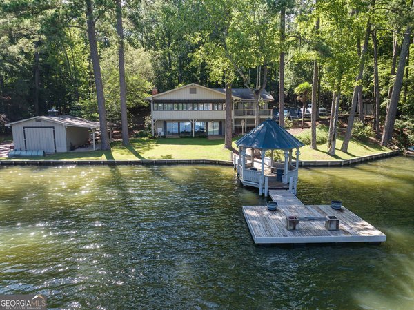 133 Hall Drive Hamilton
