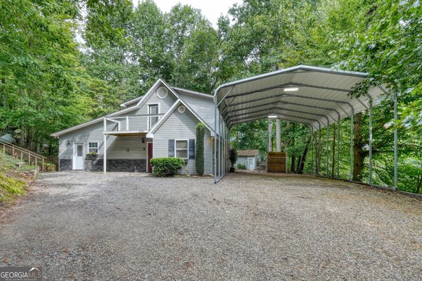 8296 True Love Mountain Road, Young Harris