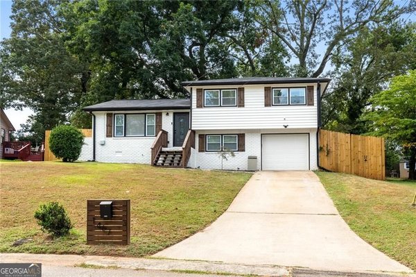 1467 Timms Circle, Atlanta