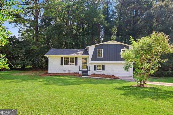 6200 Auburn Drive Riverdale