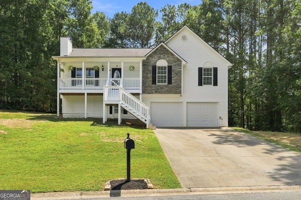 129 Greatwood Drive, White