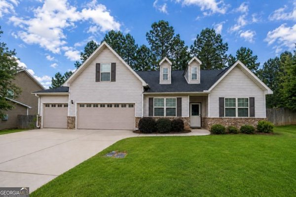 205 Christopher Luke Circle, Perry