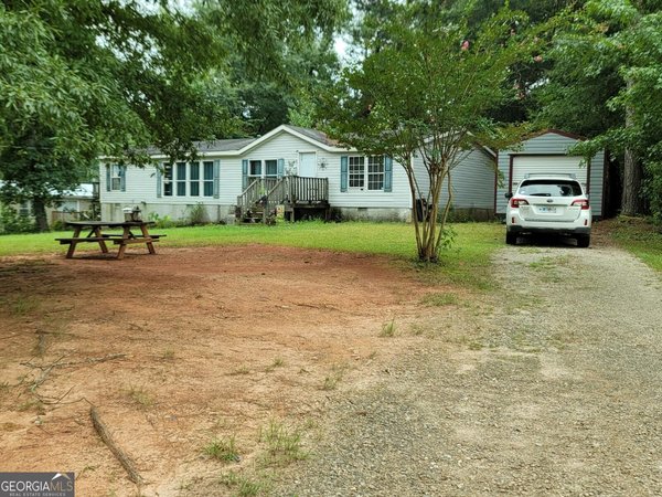 151 Hunters Ridge Drive, Monticello