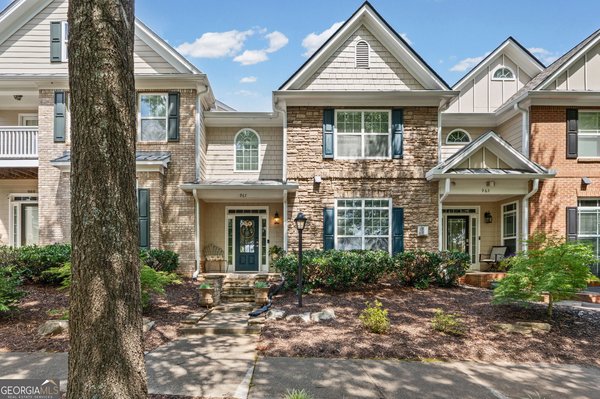 967 Cambron Commons Trace, Suwanee