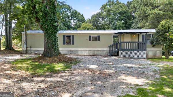 195 Hale Road, Maysville