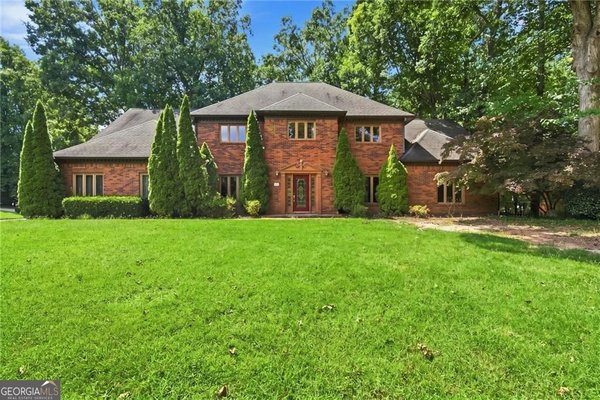 12110 Willow Run Road, Roswell