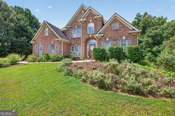 2194 Indian Shoals Drive, Loganville