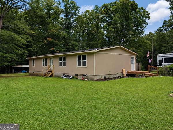 139 Shady Brook Lane, Barnesville