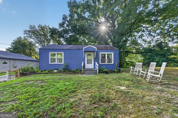 504 Pond Street, Toccoa