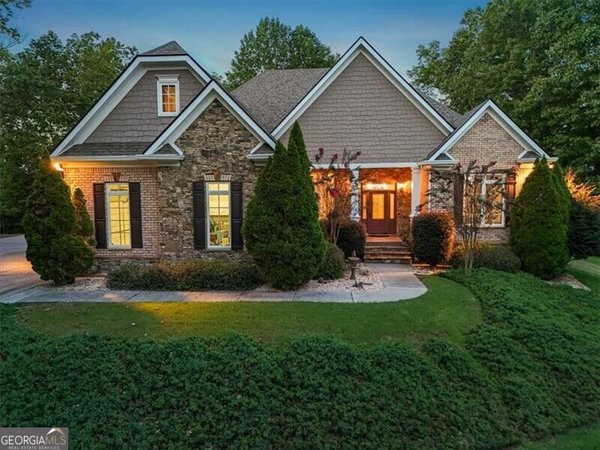 195 Fredericks Cove, Dawsonville