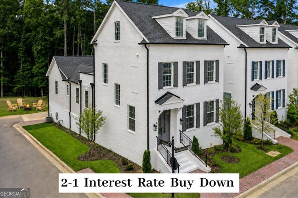 940 Laurel Brooke Avenue Peachtree City