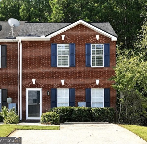 5735 Strathmoor Manor Circle Lithonia
