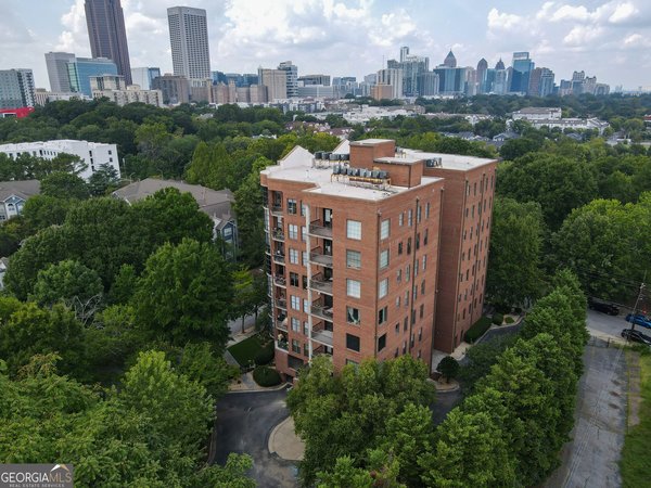 395 Central Park Place, Atlanta