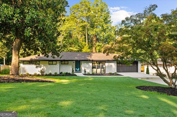 5839 Lakeshore Drive, Buford
