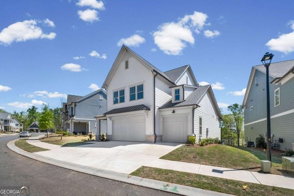 844 Lakemont Drive, Canton