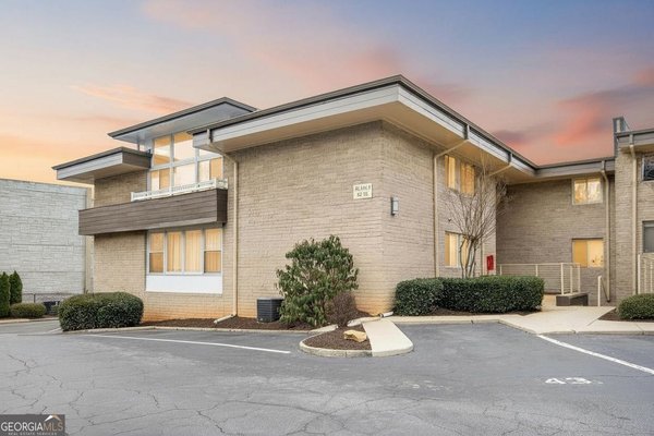 346 Carpenter Drive, Atlanta
