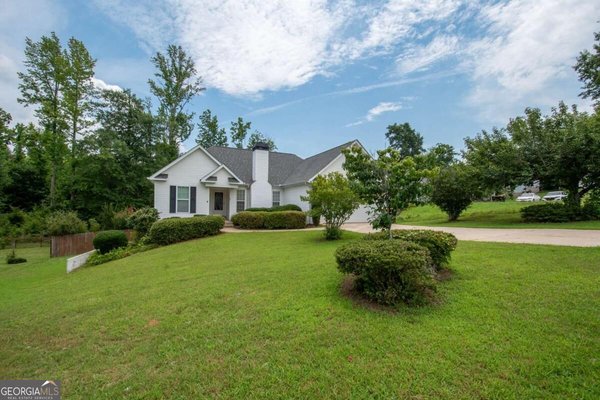 55 Woodrow Place Newnan