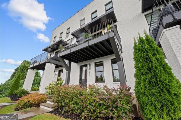 1075 Robert Smalls Way, Atlanta