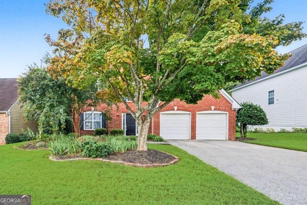 main picture of 3367 Ridgemill Circle, Dacula