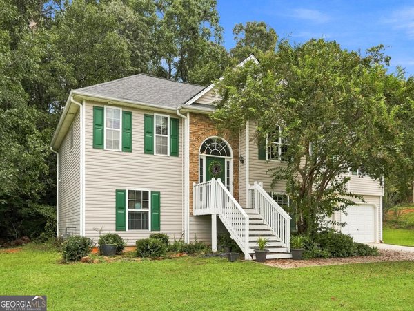 35 Sandstone Court Douglasville