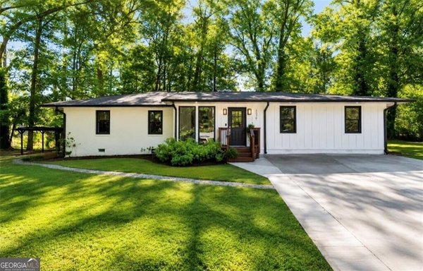 1558 Alverado Way Decatur