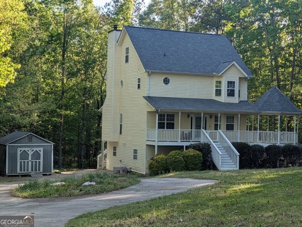 6459 The Kings Way, Douglasville