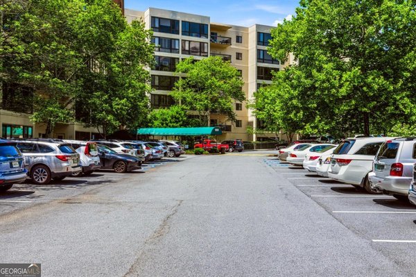 1800 Clairmont Lake, Decatur