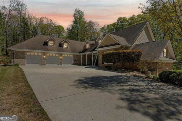 8878 Brewer Road Douglasville