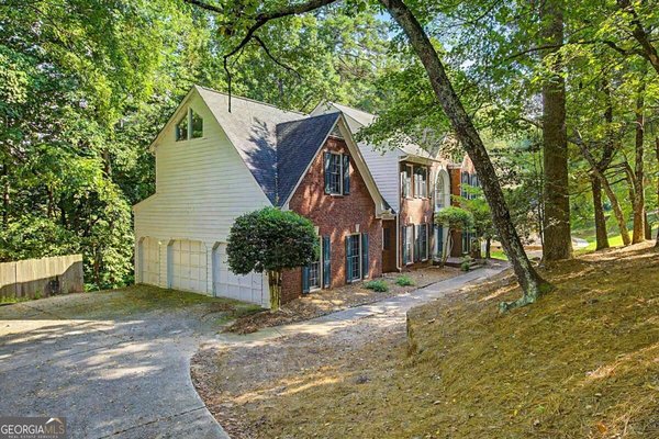 2180 Habersham Trace, Cumming