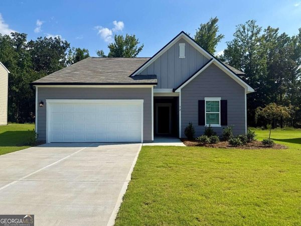 32 Crescent Boulevard, Carrollton