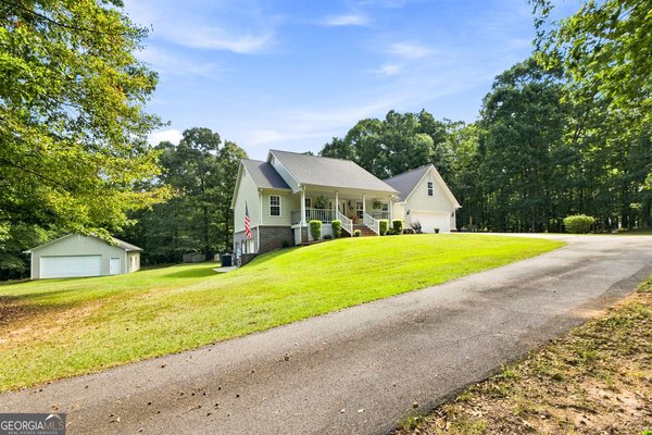 540 Davis Road Locust Grove