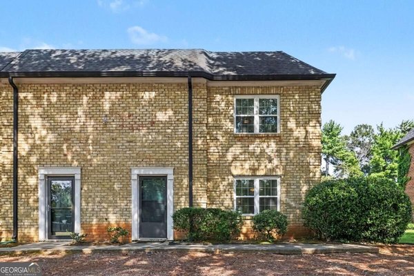 280 Winding River Road, Sandy Springs
