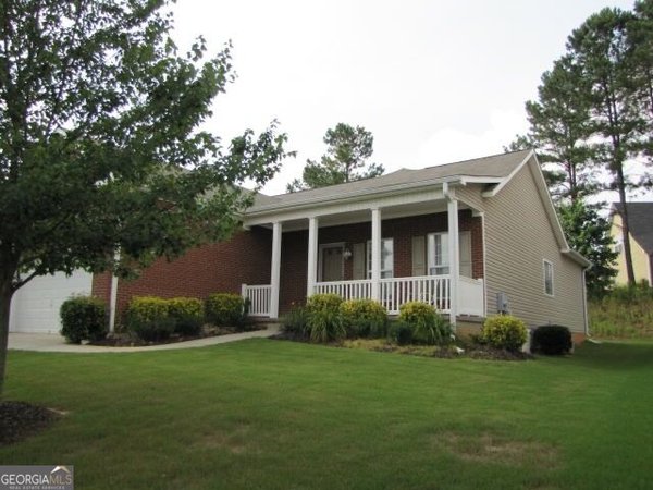 211 Turnbridge Circle, Peachtree City