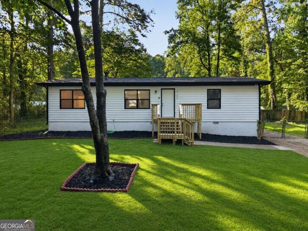 4185 Bradley Drive, Snellville