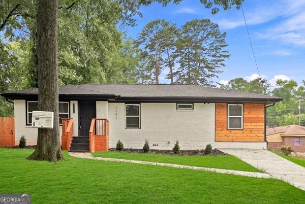 2131 HOLLY HILL Drive Decatur